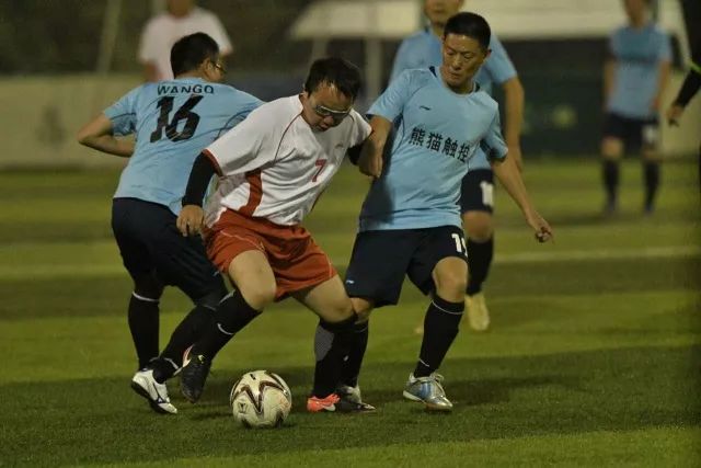 曼城上半场精彩表现 3-1领先K联赛全明星